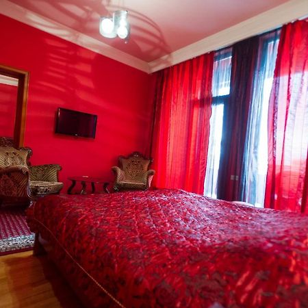 Hotel Amber バトゥーミ エクステリア 写真