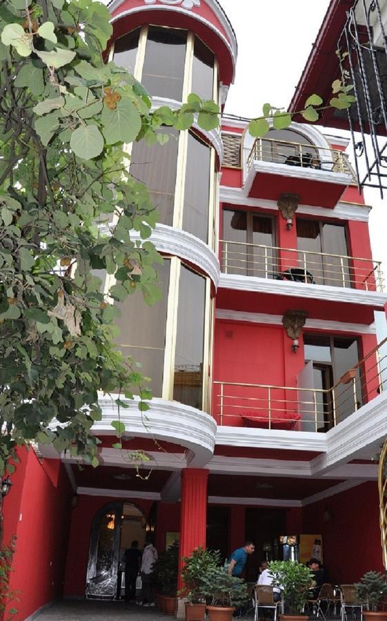 Hotel Amber バトゥーミ エクステリア 写真