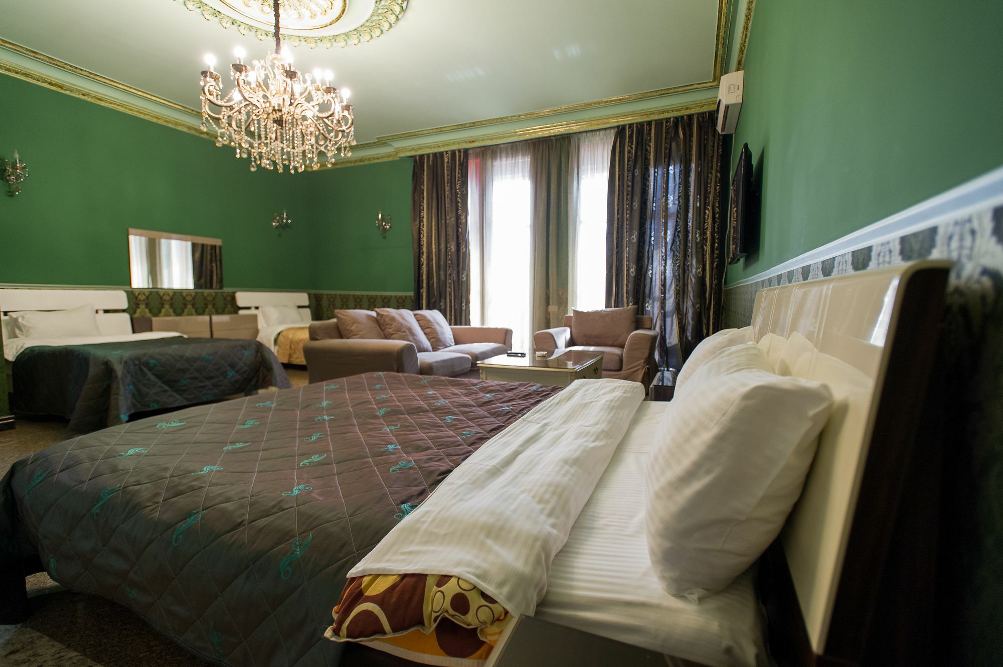 Hotel Amber バトゥーミ エクステリア 写真